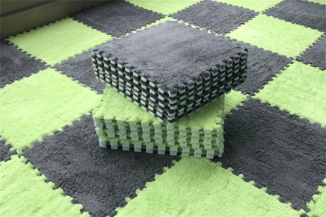Plush EVA Foam Puzzle Play Mat (10 or 20 Pieces)